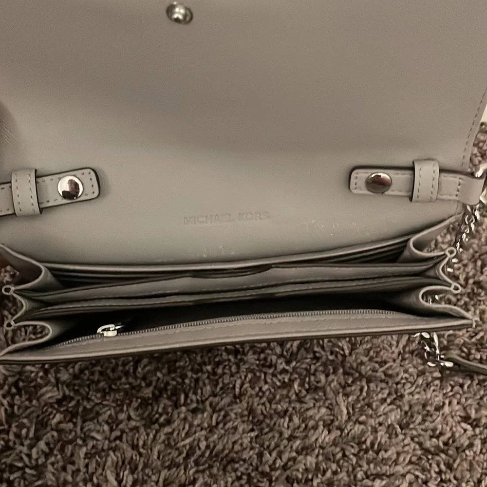 Michael Kors crossbody wallet purse - Picture 3 of 3